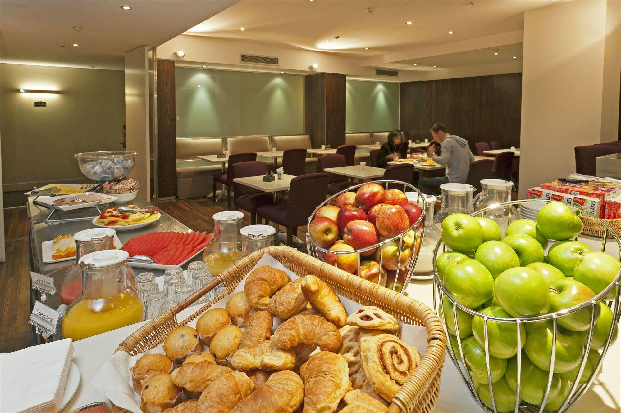 Hotel Causeway Melbourne Restaurant foto